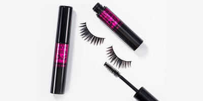 Volumizing mascara with a set of fake eyelashes
