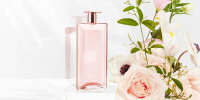 FLORAL ROSE PERFUME FOR MOTHER’S DAY